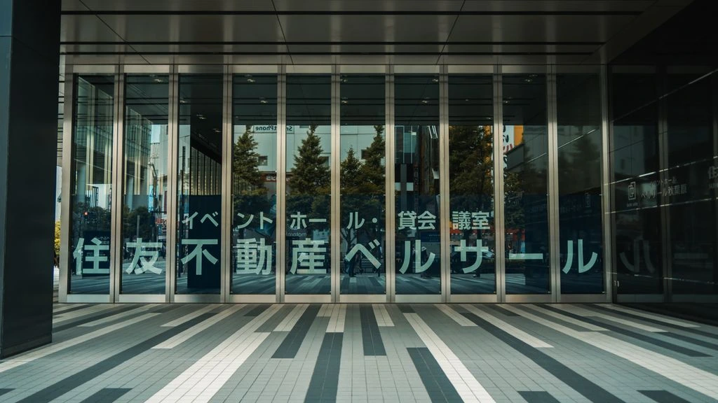 三菱地所様のコーポレートガラ